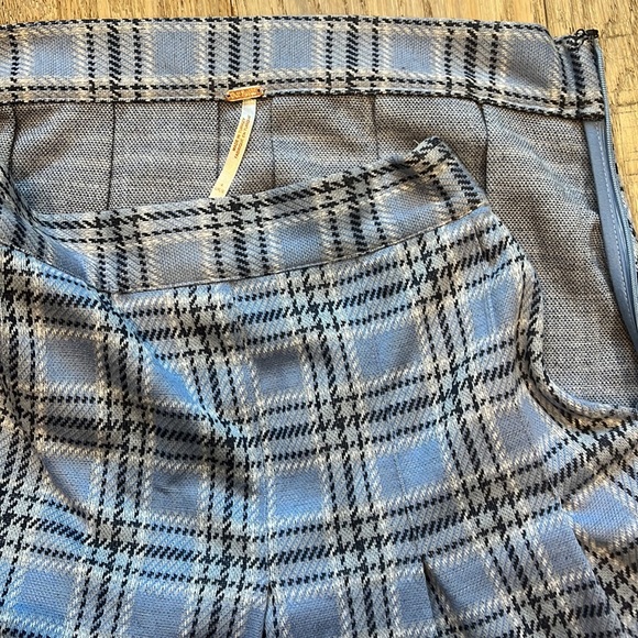 Honey Blue Multi Plaid Pleated Skater Mini - Picture 4 of 6
